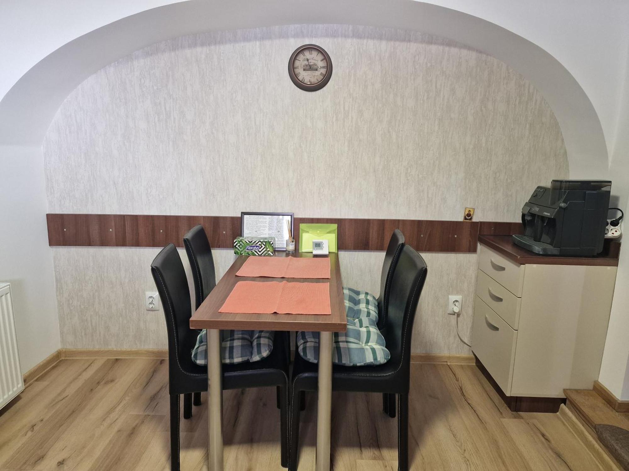 Apartament Lucretia - Centrul Sibiului Ngoại thất bức ảnh